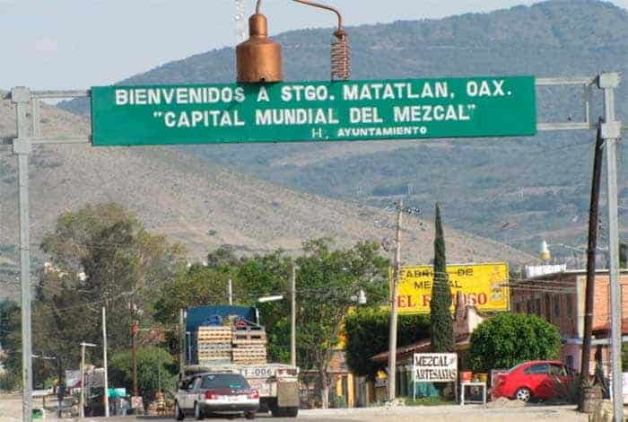 de donde es el mezcal